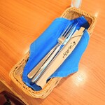 パリジェンヌ - "割り箸"は、嬉しい心遣い。