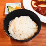 パリジェンヌ - 器にくっつかない、見事な"炊き"と"蒸らし"の旨い"ご飯"。
