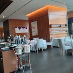 フィリップ・ミル 東京 - 店内