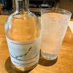 酒食堂 虎ノ門蒸留所 - 中目黒ADIさんとコラボで作ったネパール山椒のやつはソーダ割りでも目が覚めるようなインパクト