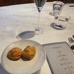 INTERSECT BY LEXUS - 