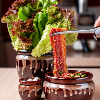朝採れホルモンと家系焼肉 壺ほる - 料理写真: