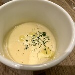 SALON BUTCHER & WINE - 