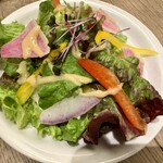 SALON BUTCHER & WINE - 
