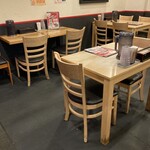 タンメン笑盛 - 店内の風景   その１