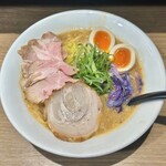 東京スタイル鶏らーめん ど・みそ鶏 - 鶏味噌ラーメン