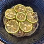 大和焼肉 結 - 特製スープのスダチ冷麺