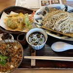 そば茶屋 よしむら - 天ざる大盛＋鴨そぼろ②