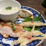 いまから なかじん - 前菜盛り合わせ　白魚の天ぷら　梅のお塩が美味しい。盛り合わせのクオリティーが素晴らしく、食べ切るのがおしい