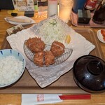 ポンチ軒 - ヒレかつ定食(特=国産肉)