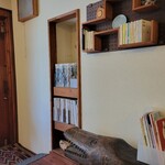 ごはん 芽や - 店内