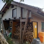 はごろも発酵食堂 - 薪がびっちり