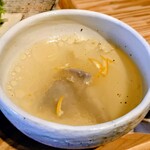 はごろも発酵食堂 - はごろも御膳とはごろも丼についてきた塩麹を使った里芋のスープ