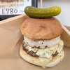 HotDog&Cafe CornerStand - カマンベールチーズ＆シークワーサーソースのプレミアムバーガー
