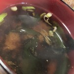 徳十郎屋 - 唐揚げ定食_みそ汁