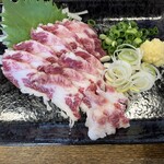 馬刺しともつやき おにくの大将 - 