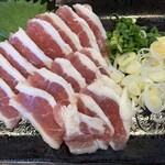 馬刺しともつやき おにくの大将 - 