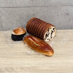 渡邊ベーカリー - レーズン食パン・きのこシチューパン・ウインナーホットドッグ