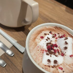 HOCCH gallery and book cafe - 