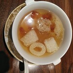 港式料理 鴻禧 - フカヒレスープ　こういう繊細な味も一級品