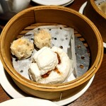 マカンマカン - フカヒレ焼売、チャーシュー饅頭