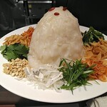 港式料理 鴻禧 - ふぐのお刺身です。盛り付け前