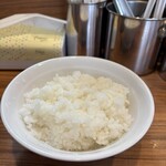 横浜豚骨醤油ラーメンYOLO - 