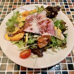cheese Meat Mania KU-DETA - シェフの気まぐれサラダ
