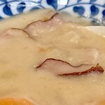 酒処 いわな - ランチ：ロースかつ定食(\1,200)　クリームシチューのベーコン