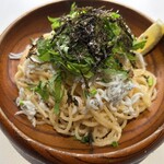 壁の穴  千葉そごう店 - たらこと釜揚げしらす、青じそのスパゲッティ！