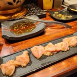 炭火焼ホルモン ぐう - 