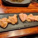 炭火焼ホルモン ぐう - 