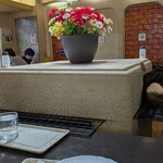 花壇 - このレトロな雰囲気がいい。この席をわざわざ選びました