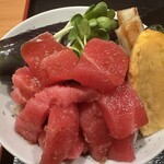 味処 むさし野 - 鮪丼　　　300円