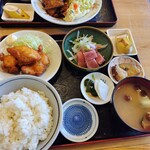 宿場食堂 - ブツ　唐揚げ定食￥１０００－