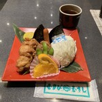 むすびむさし - 若鶏むすび