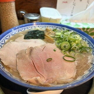 博多とんこつ 天神旗_1