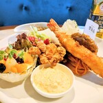 カフェ・レストラン 神戸望海山 - 王様のランチ定食プレート