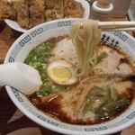 桂花ラーメン - 麺はシコシコ