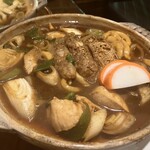 煮込みうどん かに屋 - かしわ入り味噌煮込みうどん