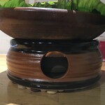 ケララキッチン - 固形燃料を設置する鍋の土台はケララの業者に特注で作ってもらったそうです！