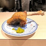 麦と麺助 - ホロホロ鳥の手羽唐揚げ