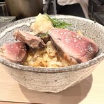 麦と麺助 - メジマグロ丼