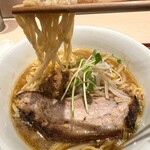 麦と麺助 - 氷見の寒ブリとマンガリッツァ豚の味噌そば