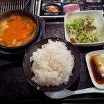 焼肉ごち苑。 - 