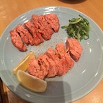 やきにく庭園 - 厚切りタン塩