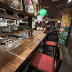 中央駅まえ酒場 笑みや - 店内