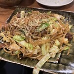 中央駅まえ酒場 笑みや - 富士宮焼きそば