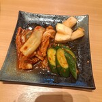 やきにく庭園 - キムチ盛り合わせ