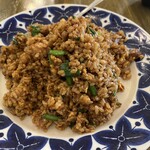 中国茶房8 GEMSなんば店 - 黒チャーハン